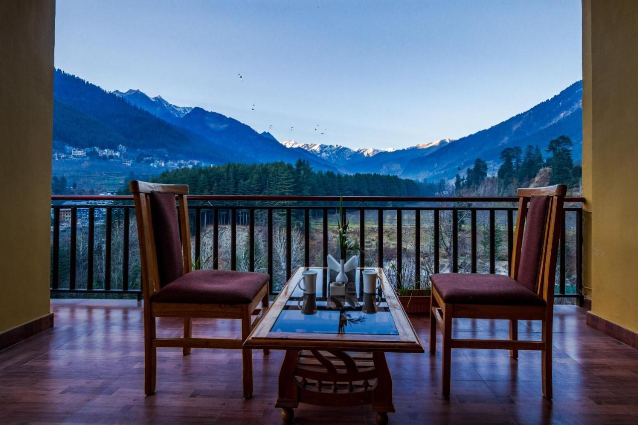 Hotel Prini Palace Manāli Kültér fotó